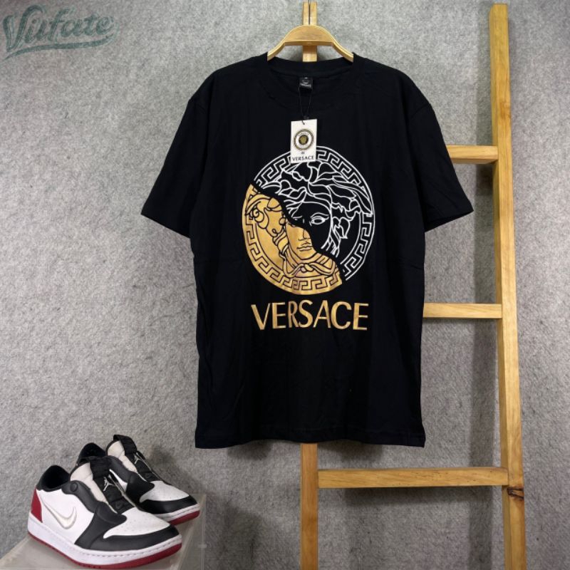 Atasan Pria Wanita Branded Terbaru Versace Lengan Pendek Tshirt Unisex Terlaris Kekinian