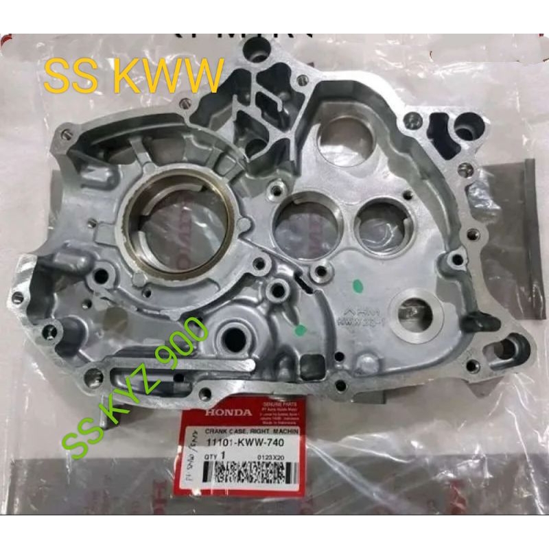 cover r crankcase blok bak kanan tengah tempat baut oli mesin revo absolute blade old new 110 revo f