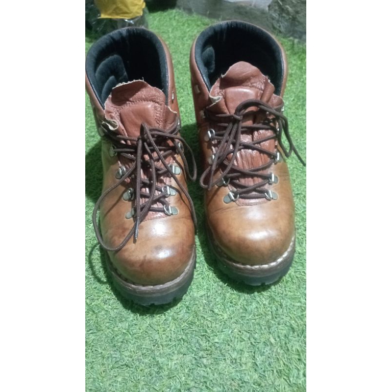 VINTAGE HIKING TREKKING BOOTS FULL ORIGINAL LEATHER BY SKYWALK  MARQUE DESPOSEE Sz 44,5-45