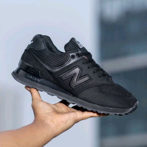 NEW BALANCE 574 FULL BLACK ORIGINAL