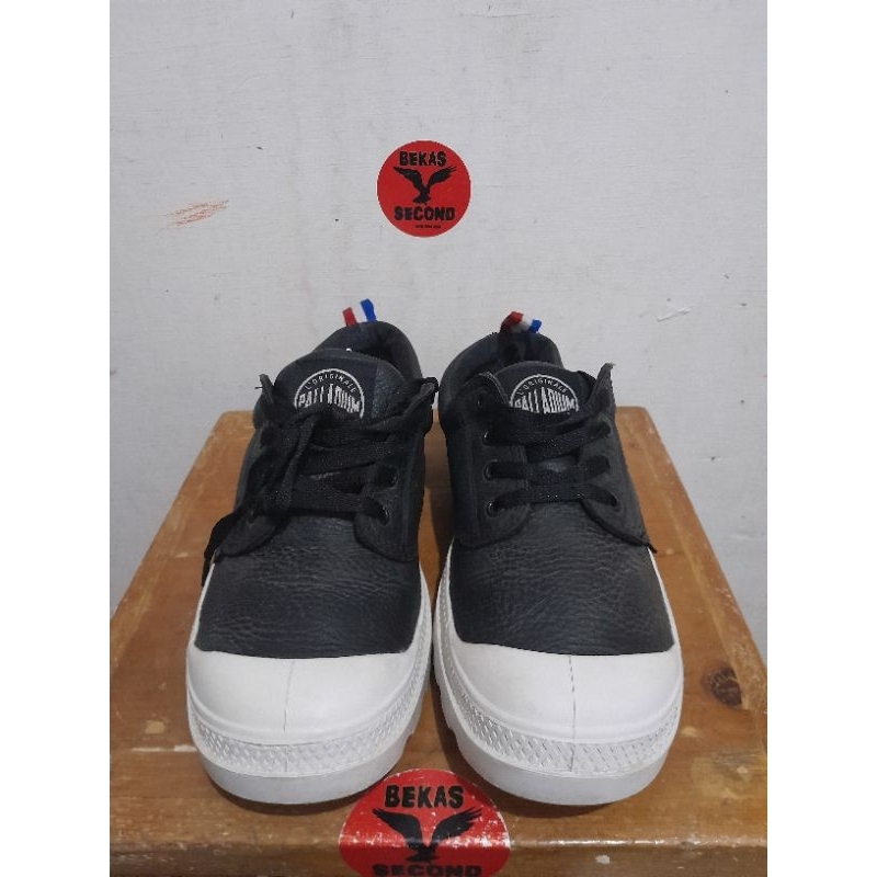sepatu pria palladium low leather