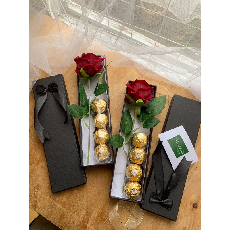 

gift box sweet by pu_scarftt