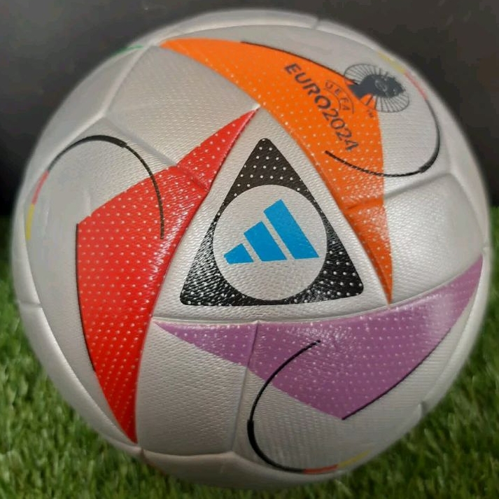 BOLA SEPAK SIZE 5 / BOLA SEPAK PRES / BOLA SEPAK SIZE 5 /BOLA SEPAK