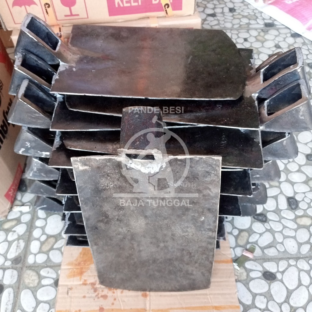 Pacul Blitar Tradisional SUROTO Cangkul 20cm Asli Baja Isen Warna Hitam Irengan