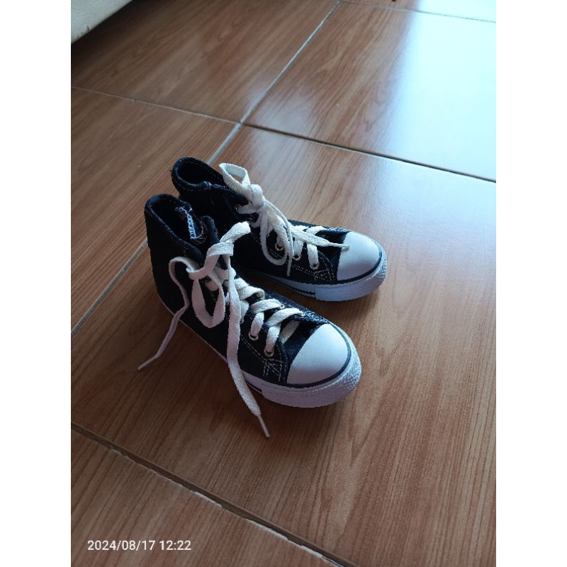 sepatu sekolah warrior merk NB original