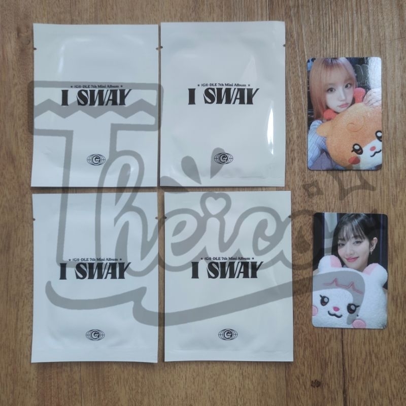 [ READY STOCK ] (G)I-DLE Klaxon Line Friends - Random Photocard Set / Yuqi Benefit / Minnie Benefit