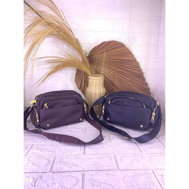 rebeca, tas selempang, tas wanita, tas kerja, tas banyak ruang