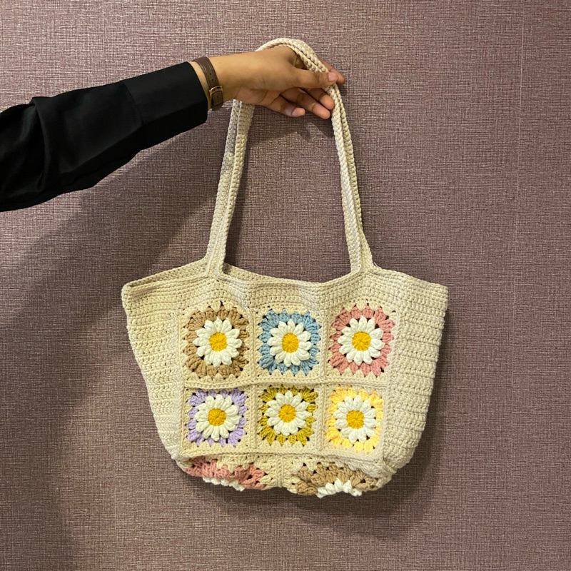 Daisy Granny Square Tote Bag