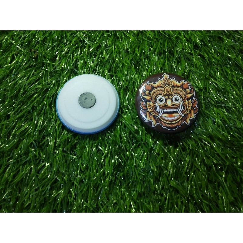 pin magnet barong