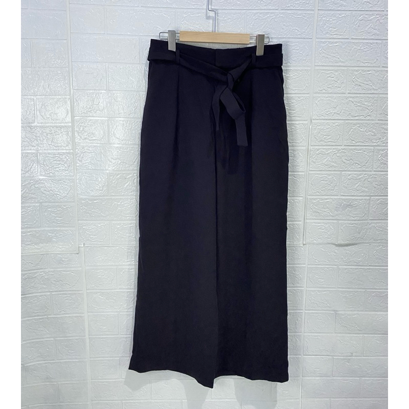 prelovedCelanaKulotUniqlo