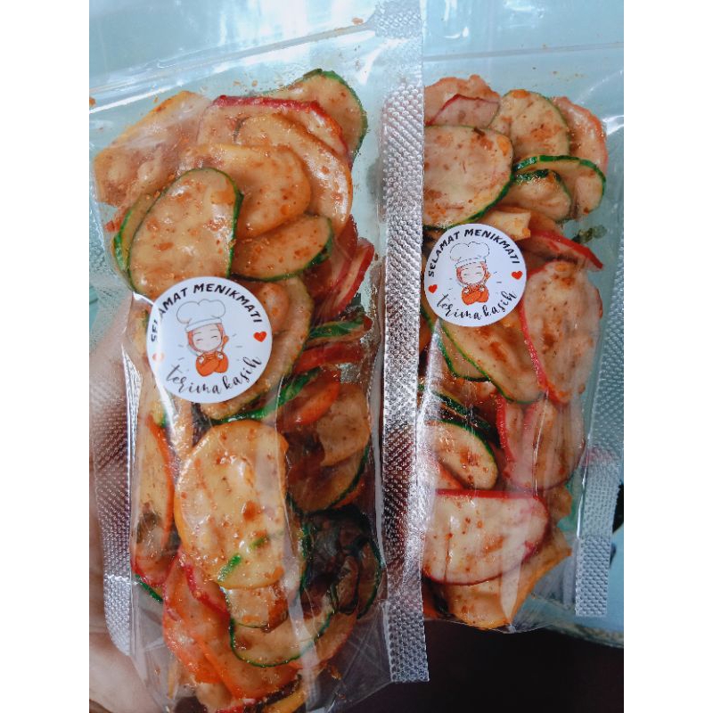 

kerupuk seblak pedas gurih daun jeruk
