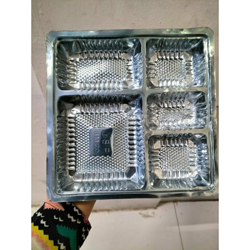 

MikaSekat kotak nasi UK 20*20 (satu pack isi 50pcs)