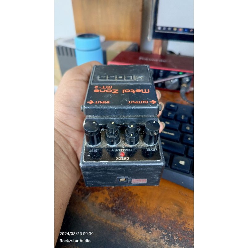 BOSS Metal Zone MT-2
