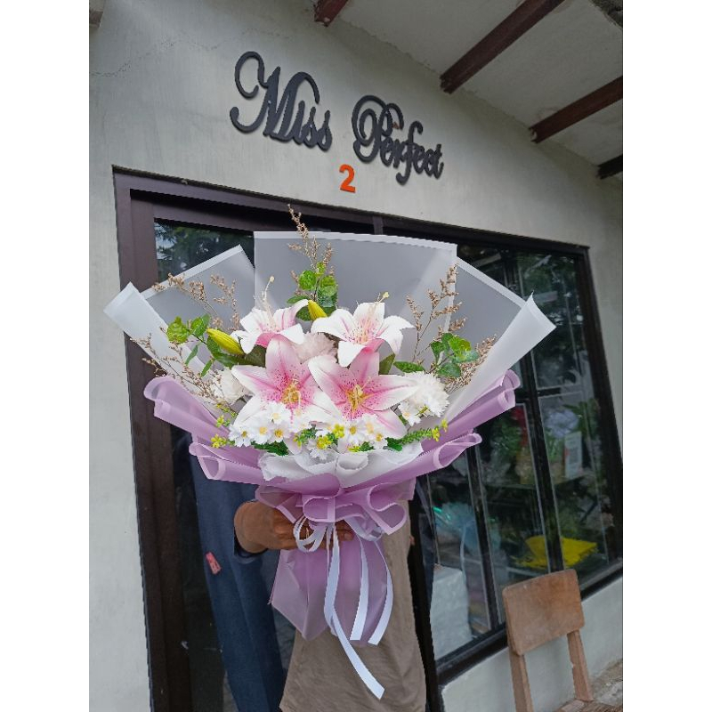 buket bunga Lily artificial palsu Surabaya
