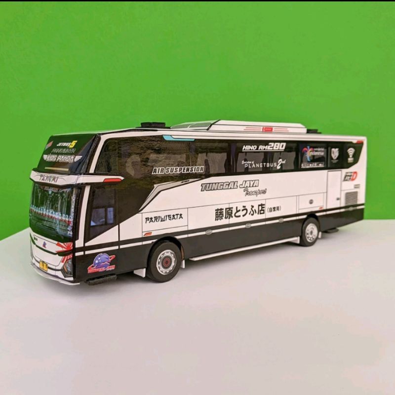 Miniatur bus KIDS PANDA JB5 1/50 TAKUMI EDITION