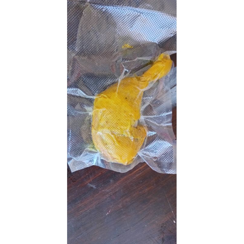 

Ayam Ungkep Bumbu Kuning 250 gram sudah Vakum Siap Froozen