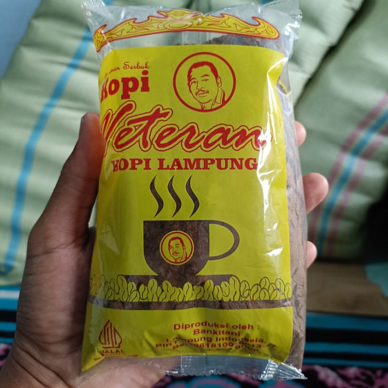 

Kopi Lampung Kopi Veteran Asli Pringsewu Lampung berat 1kg/isi 5 bungkus