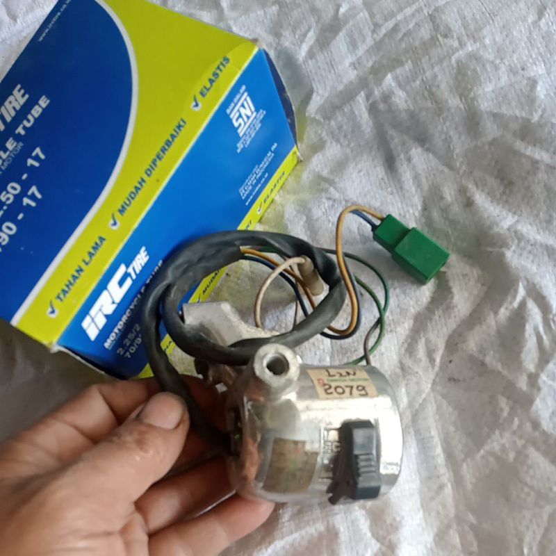 holder kanan Yamaha l2super