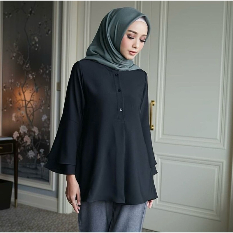 Preloved Heaven Lights Kiara Blouse