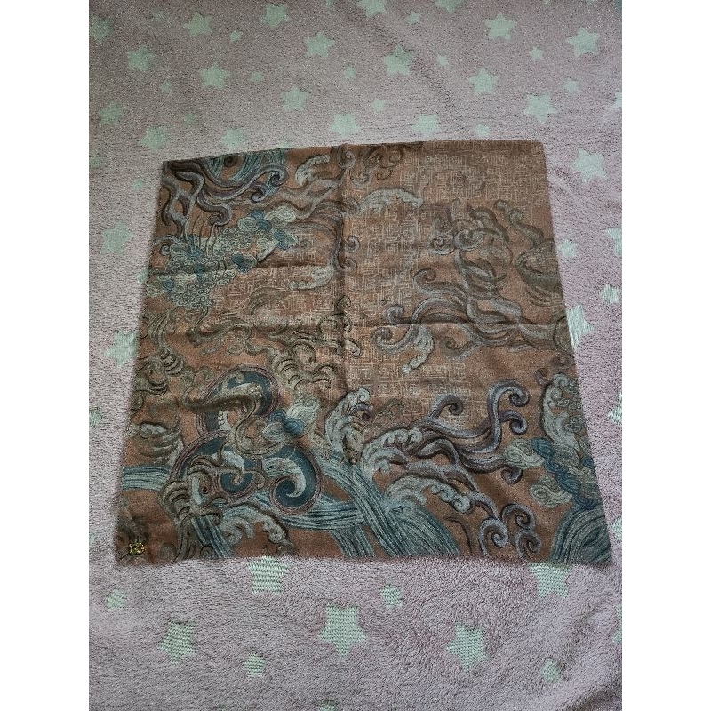 Preloved VVGC Buttonscarves  Wave series sunset