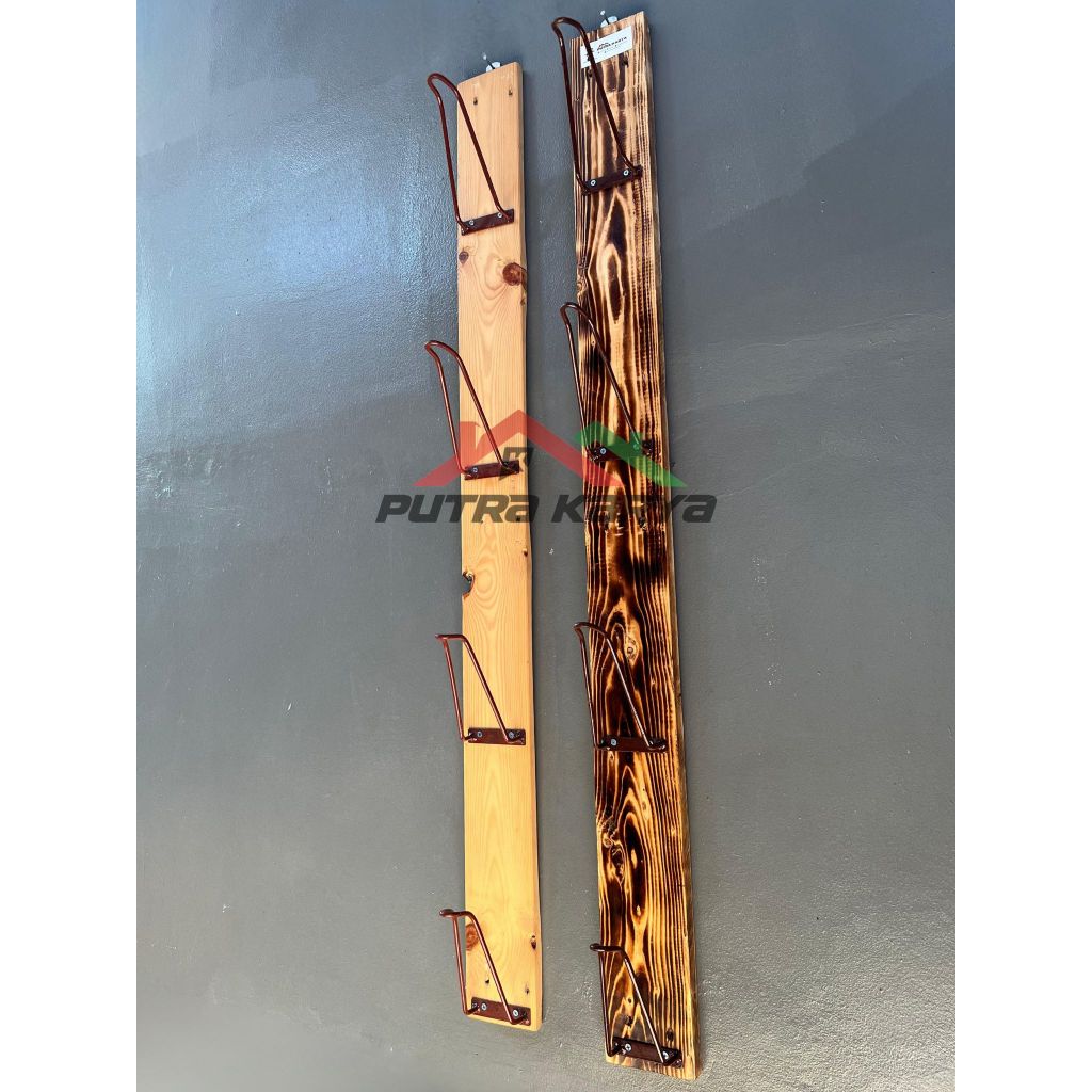 Rak Gantung Helm Vertikal Kayu Jati Belanda / Rak Helm / Gantungan Helm / Besi