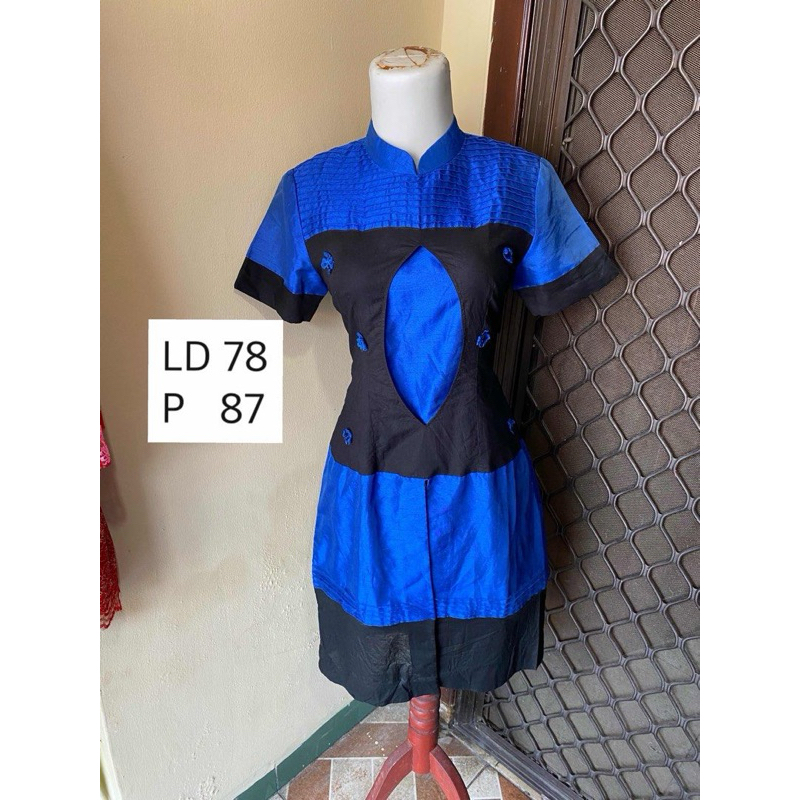 Dress Wanita Blue Black Hitam Biru Kerah Shanghai Midi Dress - preloved