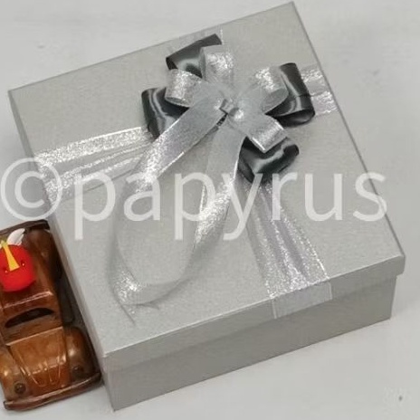 

SUPER DISKON PAPYRUS 2x2 Tinggi 1cm Kotak Kado Gift Box Hadiah KOTA KADO V1
