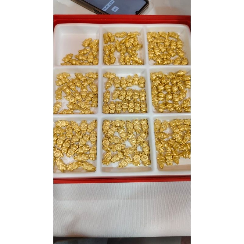 Harga 24k gold labubu Terbaru Mei 2026 | BigGo Indonesia