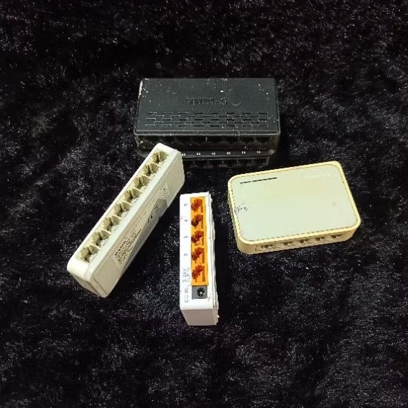 SWITCH HUB 8 PORT & 5 PORT