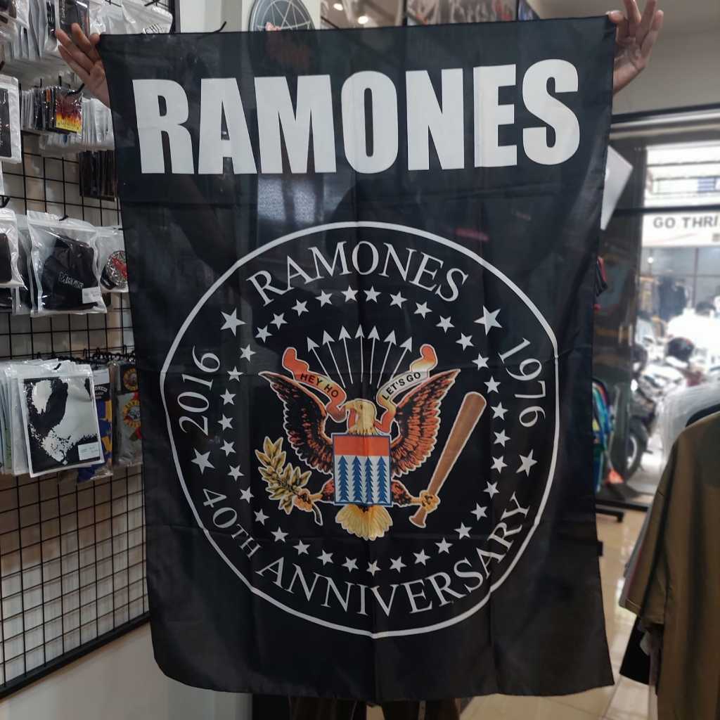 FLAG OFFICIAL BAND RAMONES