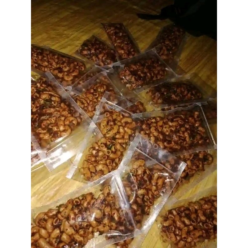 

makaroni bantet kemasan pouch 9g