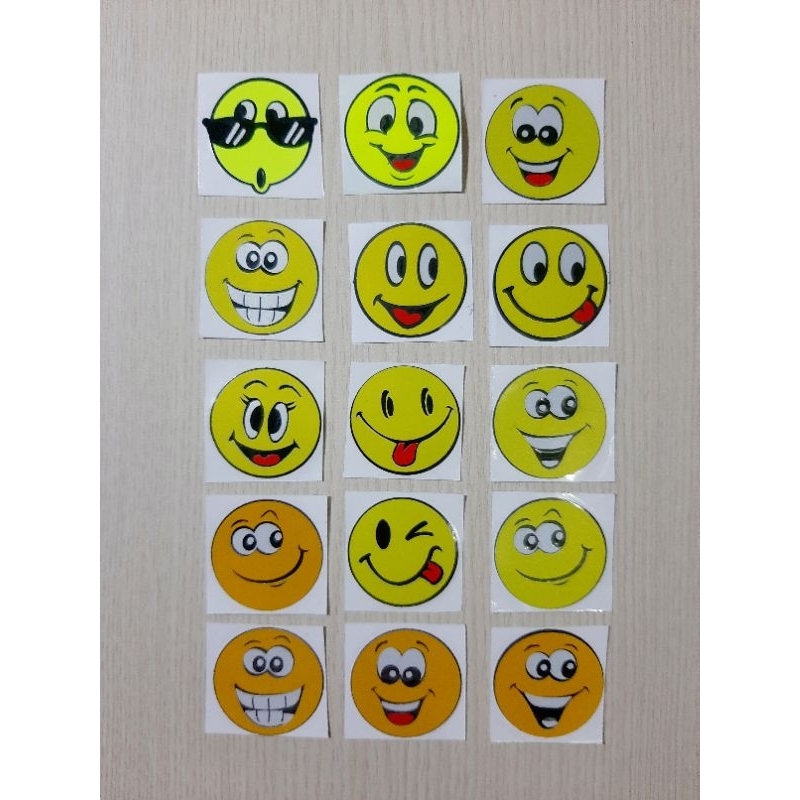 

STIKER CUTTING EMOTICON UKURAN 3,5 CM