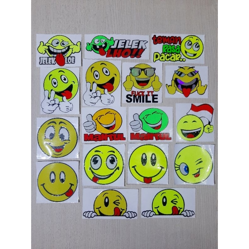 

STIKER CUTTING TUMPUK EMOTICON