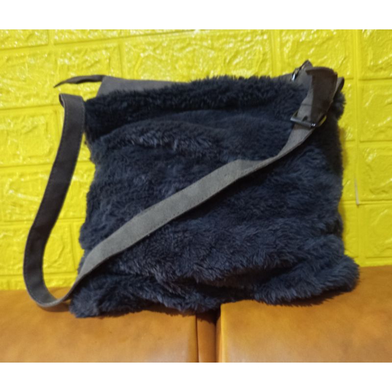 tas wanita bulu bulu