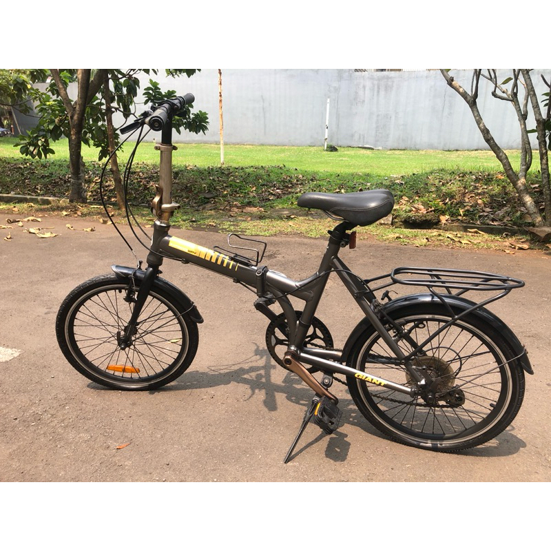 Preloved Giant folding Bike Sepeda lipat Giant Expressway 1