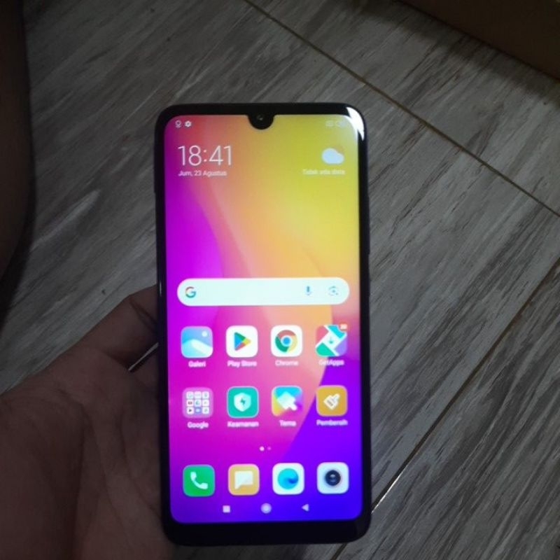 hp second redmi 7 ram 3/32 baca deskripsi