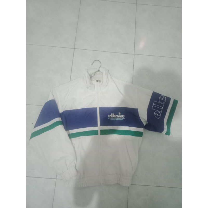 windbreaker ellese