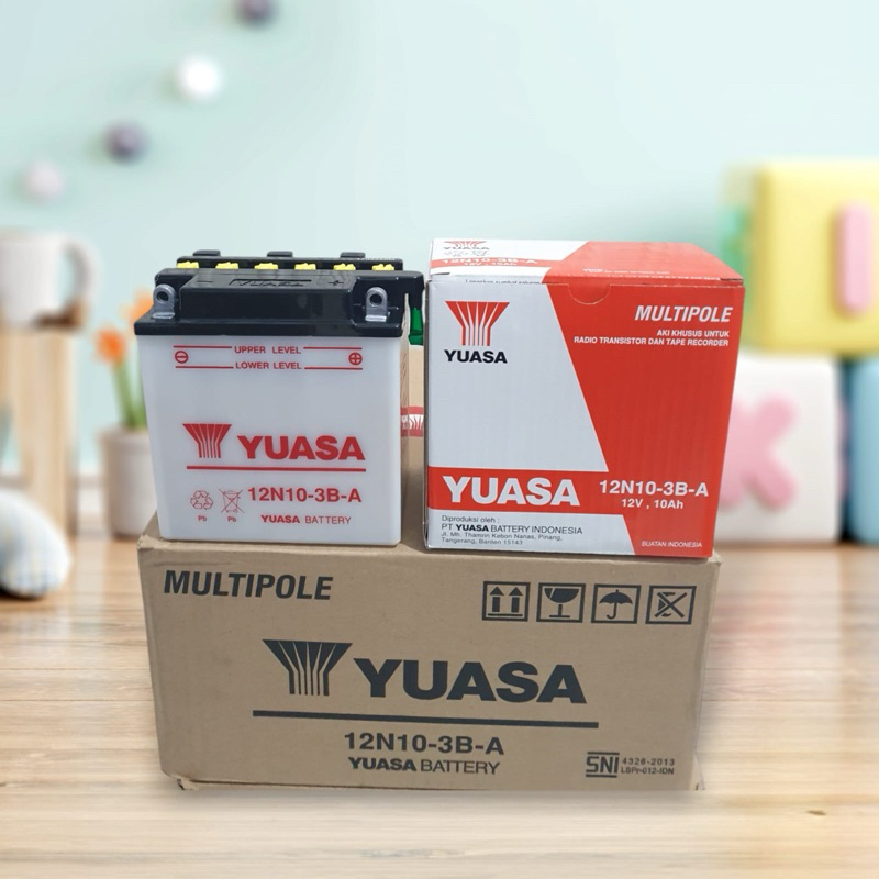 AKI / ACCU YUASA 12N10-3B ( BASAH ) 12V - 10AH / 12 VOLT - 10 AMPERE ( MERCY / VESPA / SETRUM )