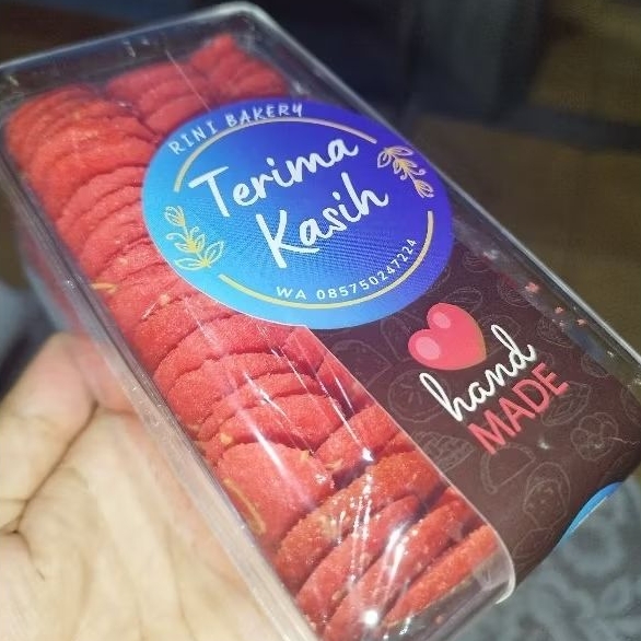 

RINI BAKERY _Kue lidah kucing red Velvet lumer 300 gram/ Hampers/ Kue Lebaran/ Kue kering/ Kue lidah kucing/Kue Homemade / Kue Natal/ Pastry/ kue kiloan