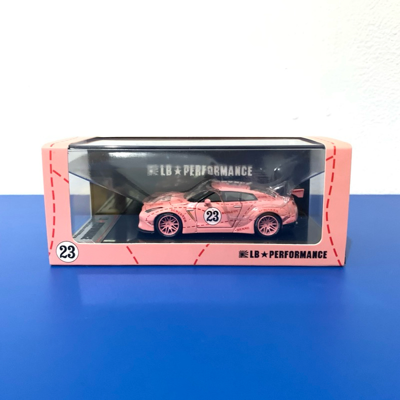 Old Time Model 1/64 MCO640001N LBWK GT-R R35 Pink Pig - Full open - Resin