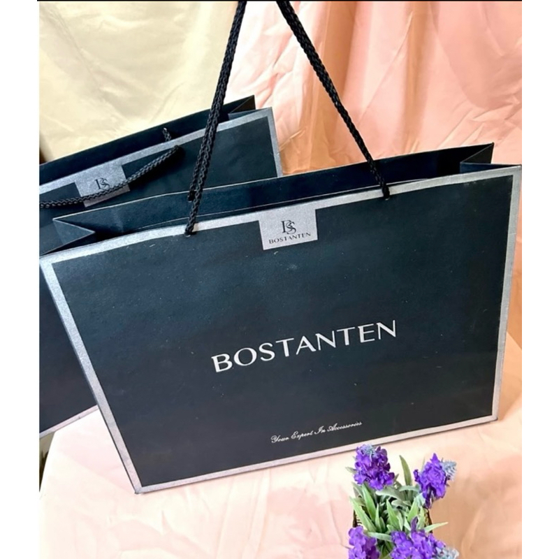 

Paper Bag BOSTANTEN ( READY STOCK JKT ) Paper Bag Pembungkus Kado