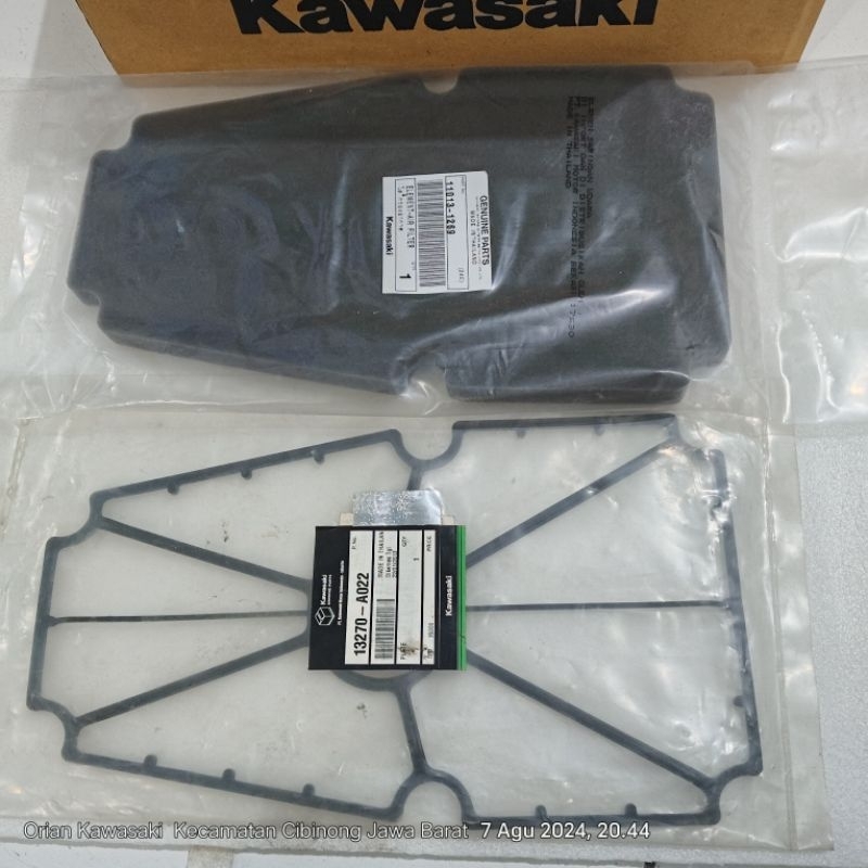 Busa filter udara dan breket duduk busa filter udara ninja RR original KGP