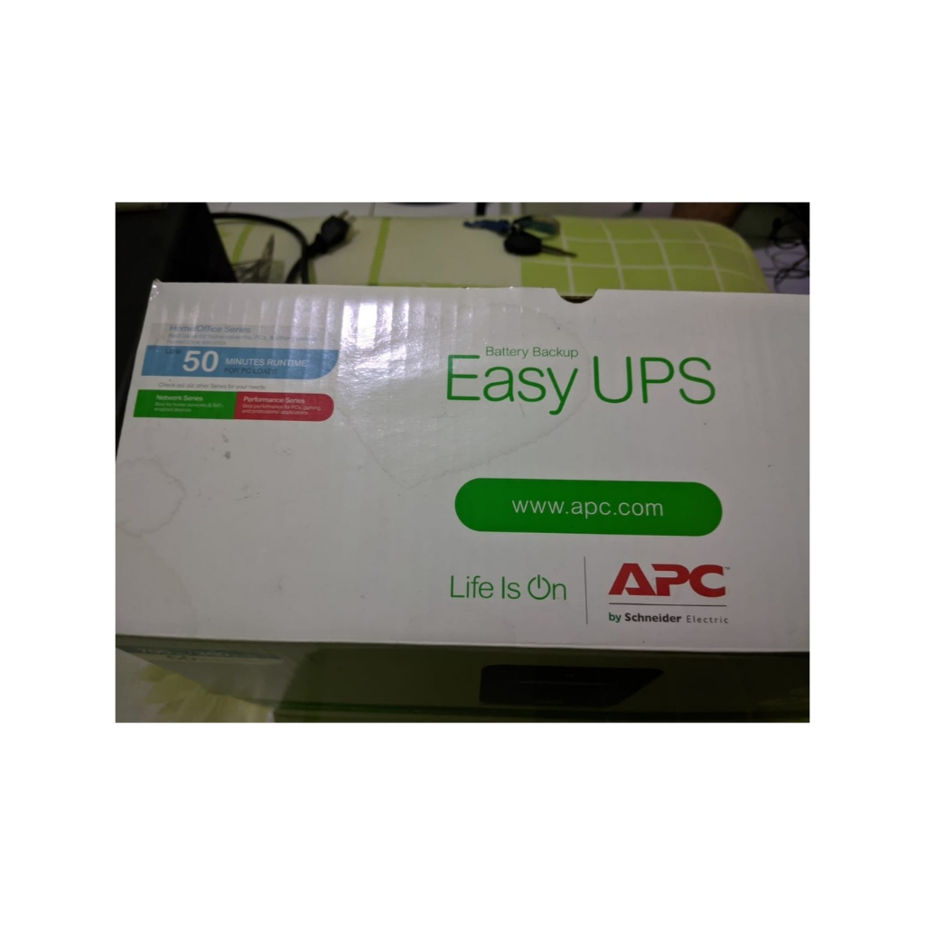 Laptop Apple M2 2025