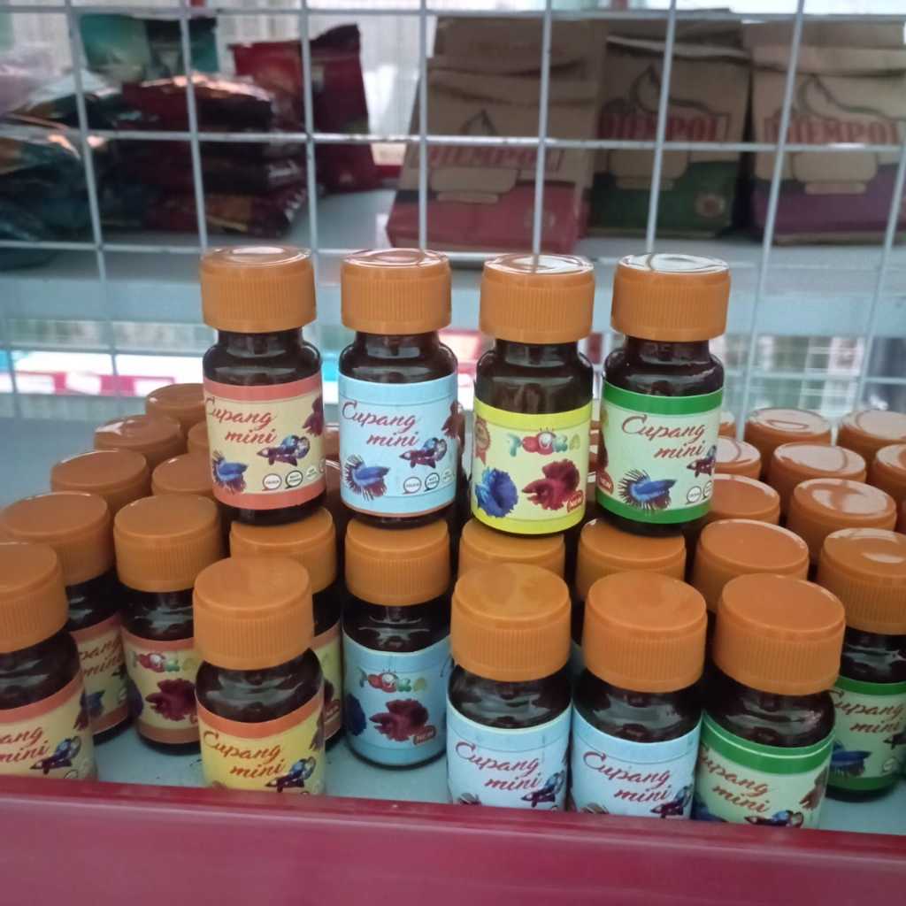 Pakan Cupang Guppy makanan ikan cupang hias guppy Pakan Ikan hias