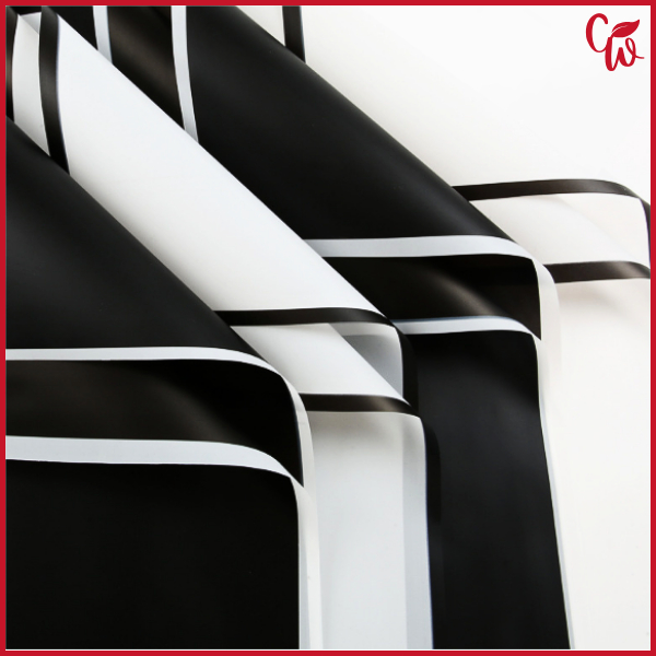 

20 Lembar Kertas Buket List Black White Frame Cellophane Flower Wrapping Waterproof Ecer KB12