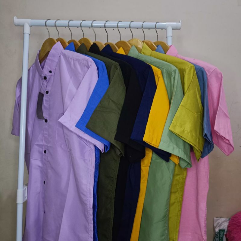 KEMEJA POLOS LENGAN PENDEK WARNA HIJAU SAGE,BIRU DENIM,KUNING LEMON,KUNYIT,CREAM,PINK,BIRU BCA,HIJAU