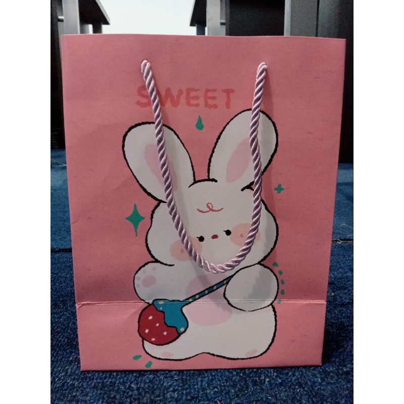 

Paperbag 18×23×10 cm