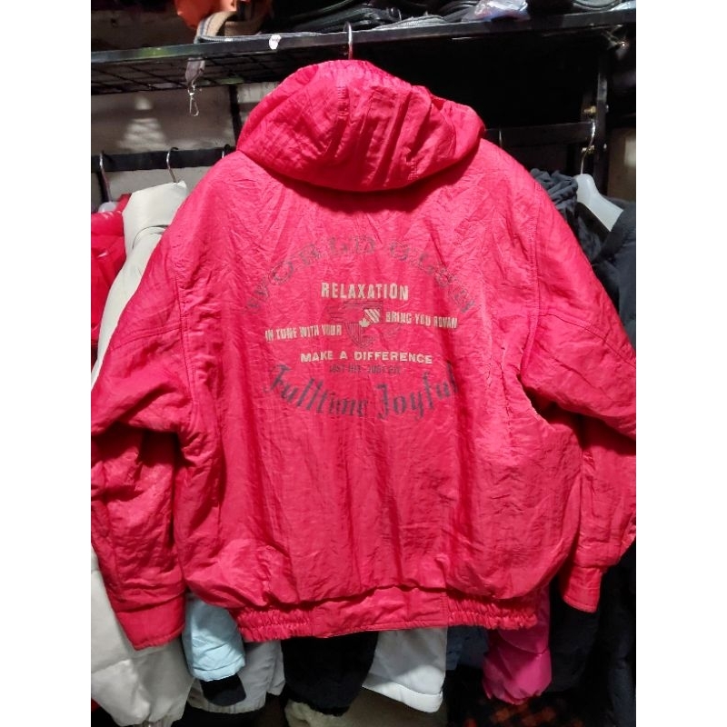 JAKET VINTAGE HITAM MERAH