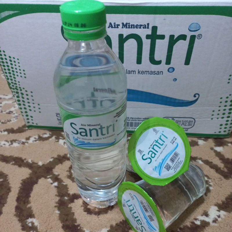 

AIR SANTRI AMDK AIR MINUM DALAM KEMASAN