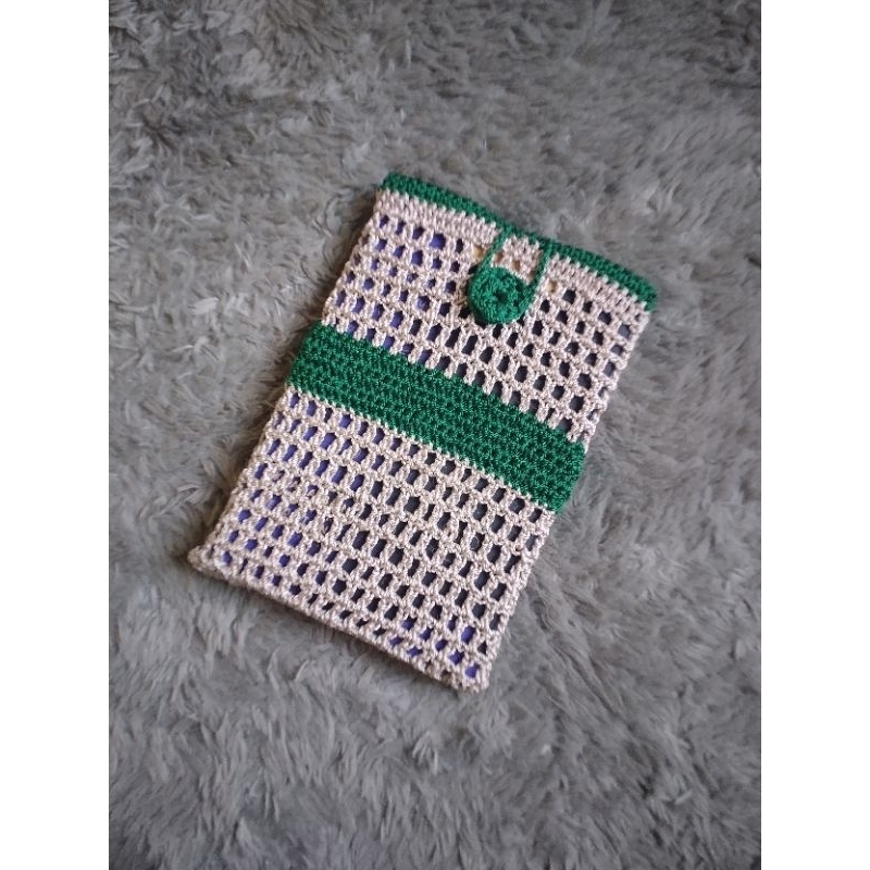 

Booksleeve Rajut Handmade tipe jaring-jaring